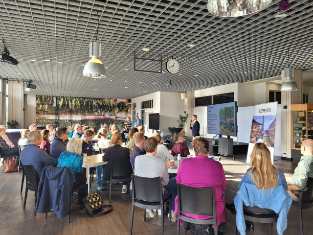 Wijkwandeling 'door de ogen van... ' stedebouwkundige Tim Willems-Kruize